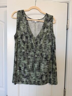 Catherines Green and Black Sleeveless V-Neck Tank Top